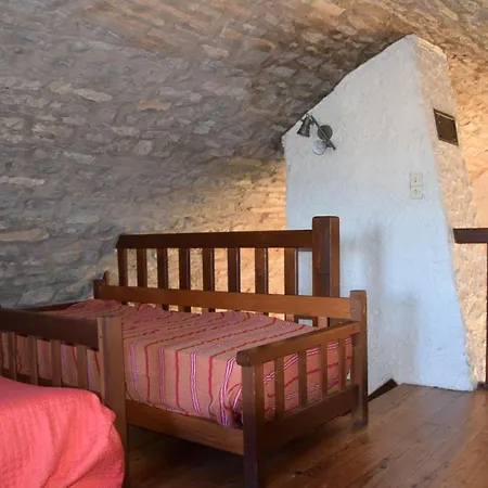 Holiday home Du Dolmen De L'hom
